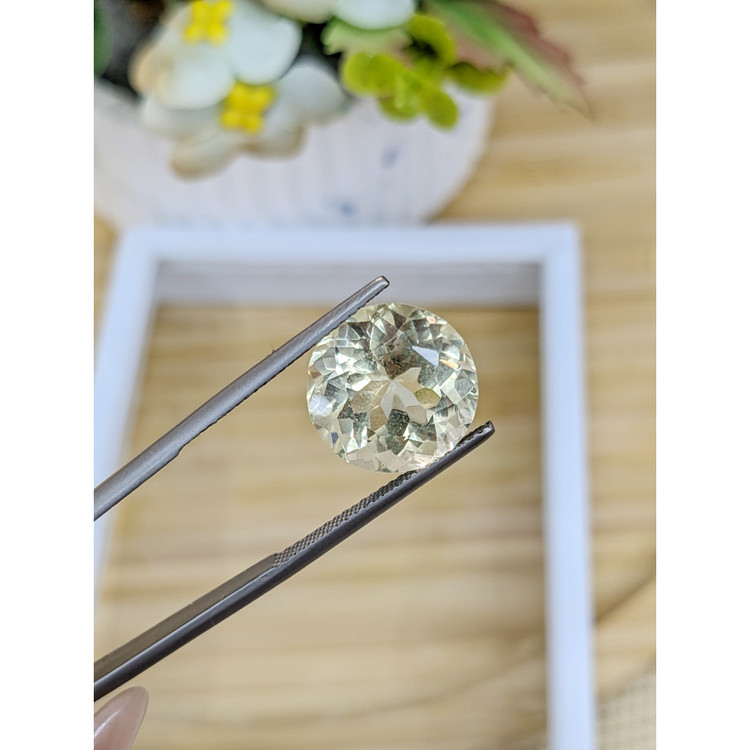 7.50 Ct. Quartz from Brazil