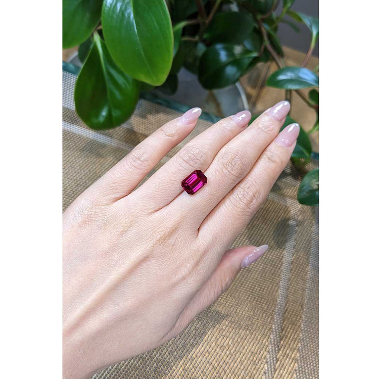4.73 Ct. Rhodolite Garnet from Tanzania
