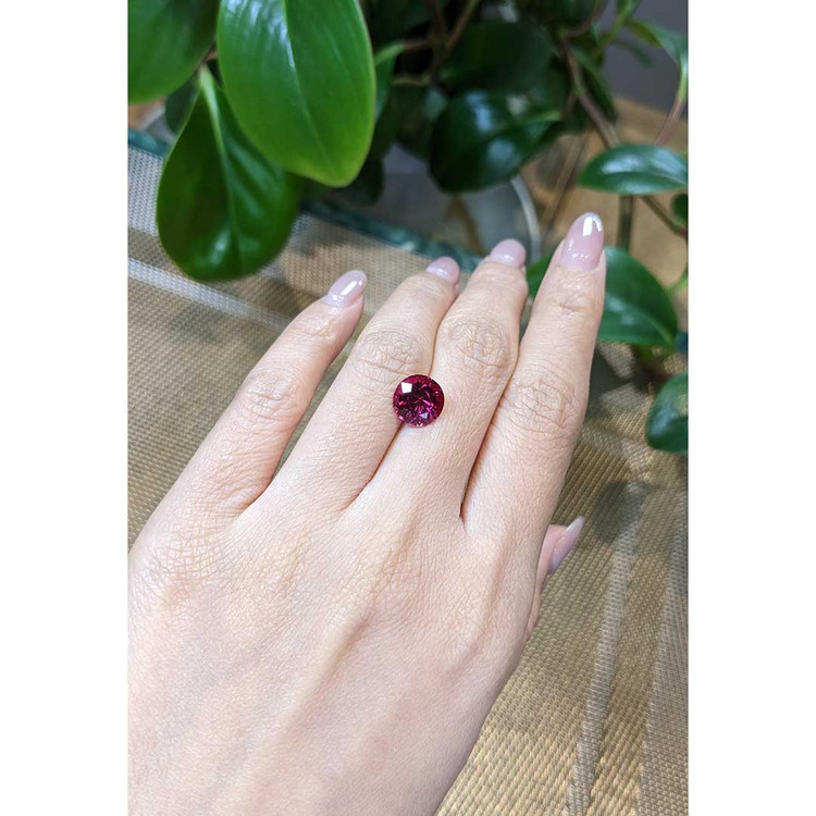 4.07 Ct. Rhodolite Garnet from Tanzania