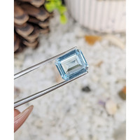 3.80 Ct. Topaz from Ceylon (Sri Lanka) Life Style