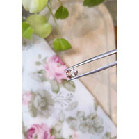 1.32 Ct. Morganite from Brazil Life Style