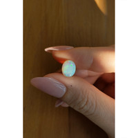 2.26 Ct. Cabochon Opal from Australia Life Style