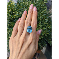 20.59 Ct. Aquamarine from Brazil Life Style