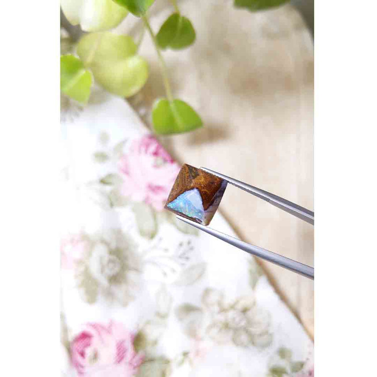 9.53 Ct. Cabochon Boulder Opal from Australia