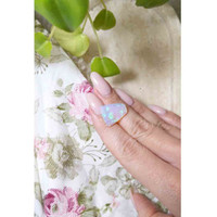 5.60 Ct. White Opal from Australia Life Style