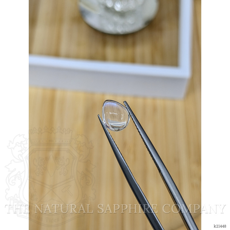 1.94 Ct. Cabochon Moonstone from Ceylon (Sri Lanka)