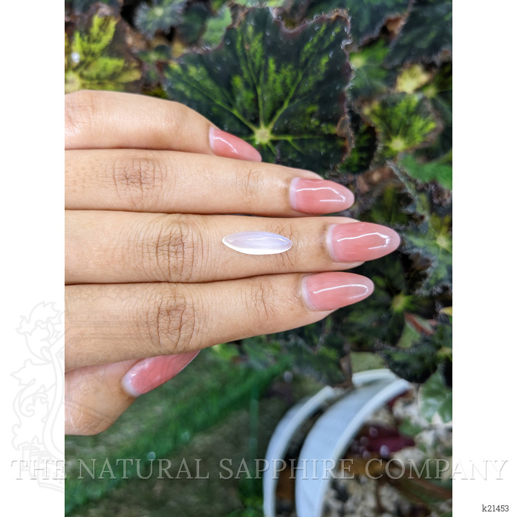 2.89 Ct. Cabochon Moonstone from Ceylon (Sri Lanka)