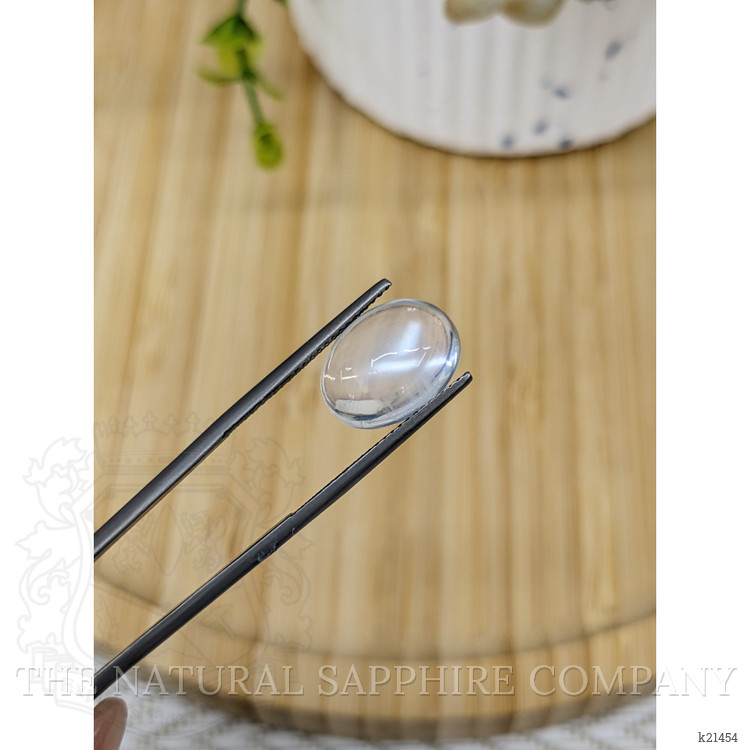 6.28 Ct. Blue Flash Cabochon Moonstone from Ceylon (Sri Lanka)