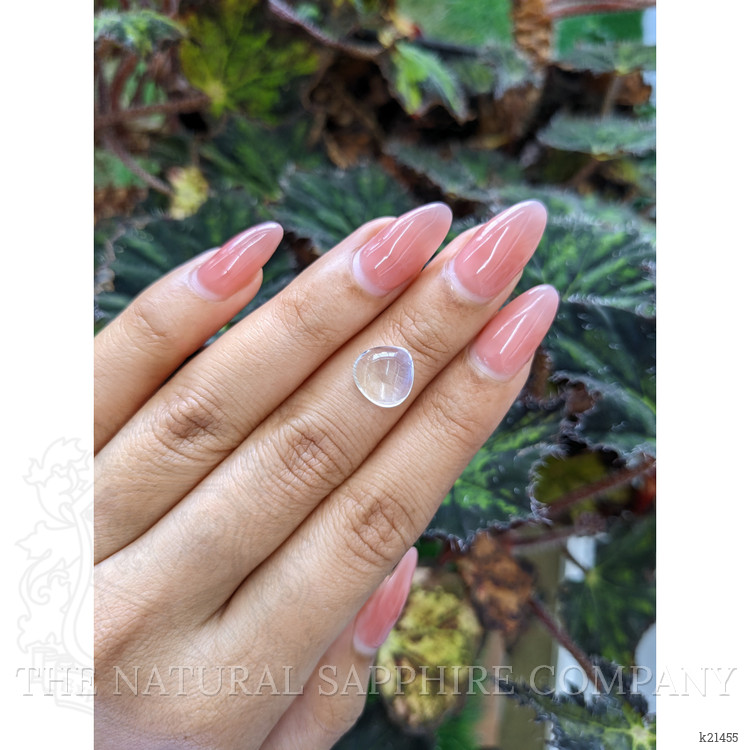 3.75 Ct. Cabochon Moonstone from Ceylon (Sri Lanka)