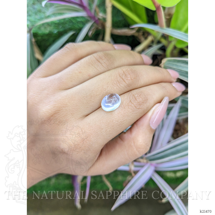 5.20 Ct. Blue Flash Cabochon Moonstone from Ceylon (Sri Lanka)
