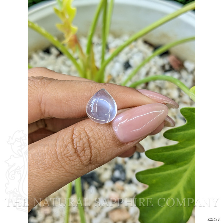 6.33 Ct. Cabochon Moonstone from Ceylon (Sri Lanka)