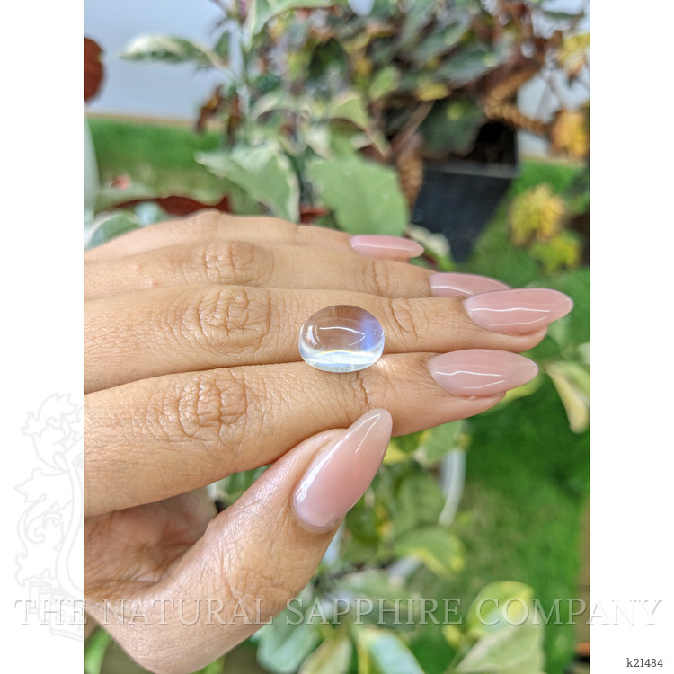 7.73 Ct. Cabochon Moonstone from Ceylon (Sri Lanka)