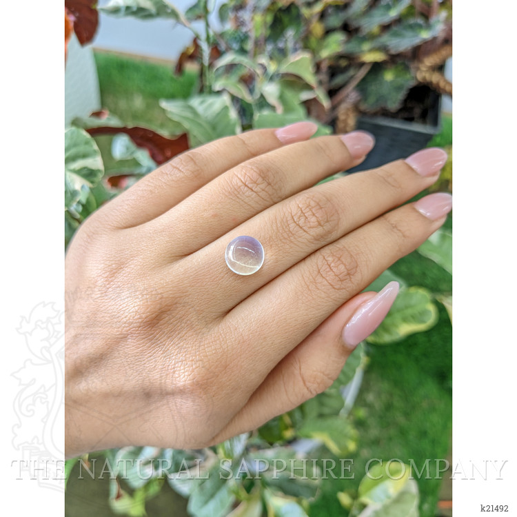4.78 Ct. Cabochon Moonstone from Ceylon (Sri Lanka)