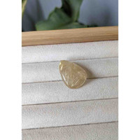 18.31 Ct. Cabochon Rutilated Quartz from Madagascar Life Style