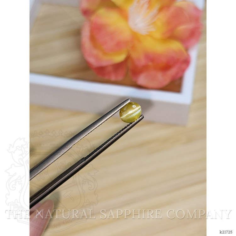 0.99 Ct. Cabochon Chrysoberyl from Ceylon (Sri Lanka)