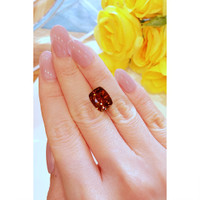 7.35 Ct. Malaya Garnet from Kenya Life Style