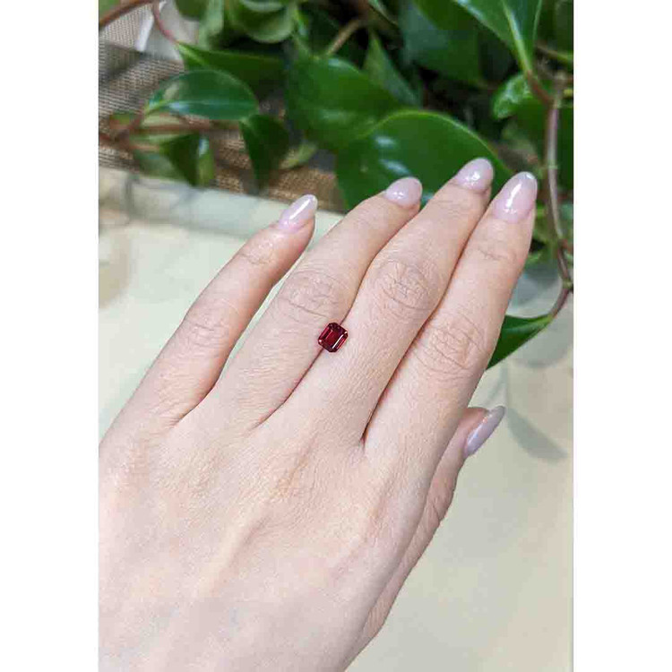 1.06 Ct. Rhodolite Garnet from Tanzania