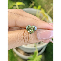 2.98 Ct. Alexandrite from Ceylon (Sri Lanka) Life Style