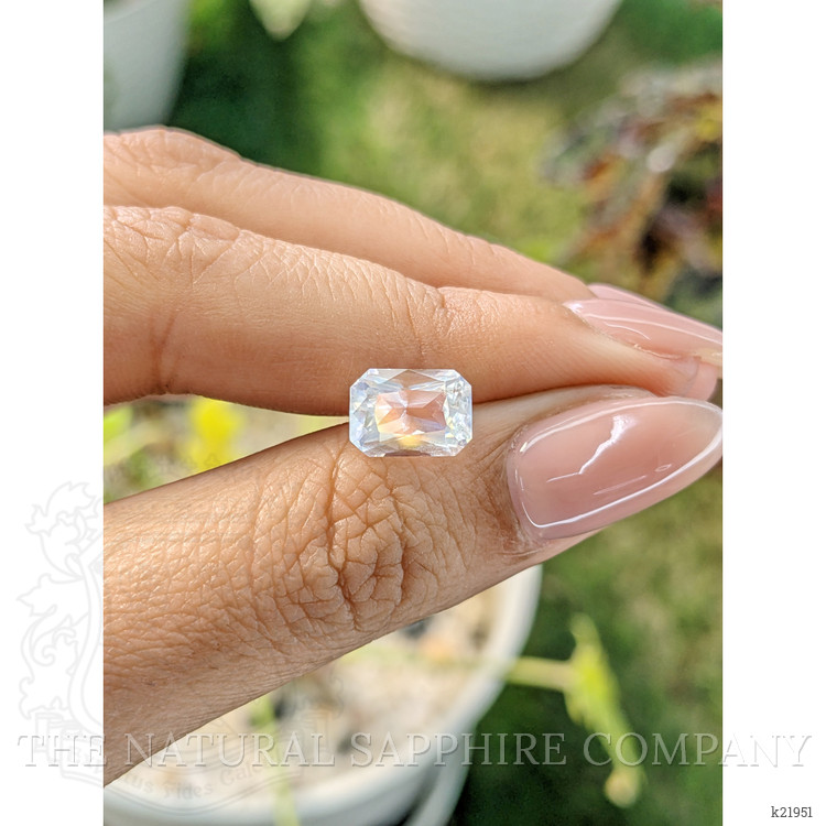 2.39 Ct. Moonstone from Ceylon (Sri Lanka)