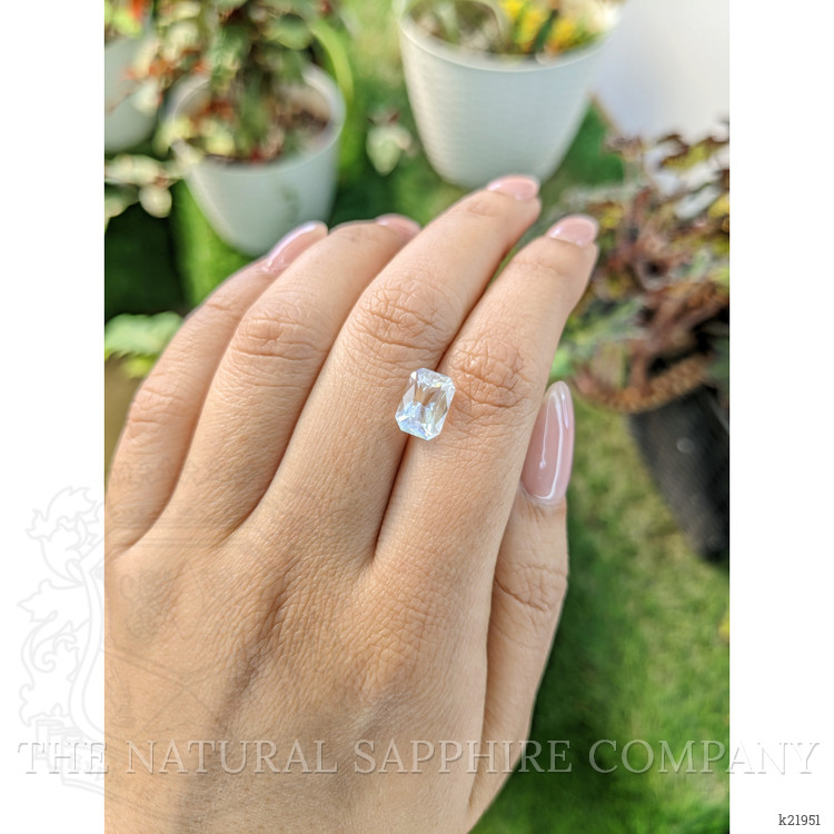 2.39 Ct. Moonstone from Ceylon (Sri Lanka)