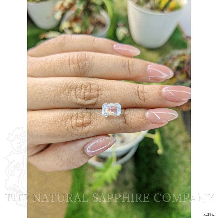 2.39 Ct. Moonstone from Ceylon (Sri Lanka)