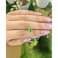 2.15 Ct. Peridot from Ceylon (Sri Lanka) Life Style