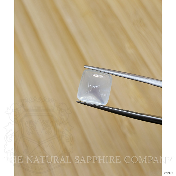 4.23 Ct. Cabochon Moonstone from Ceylon (Sri Lanka)