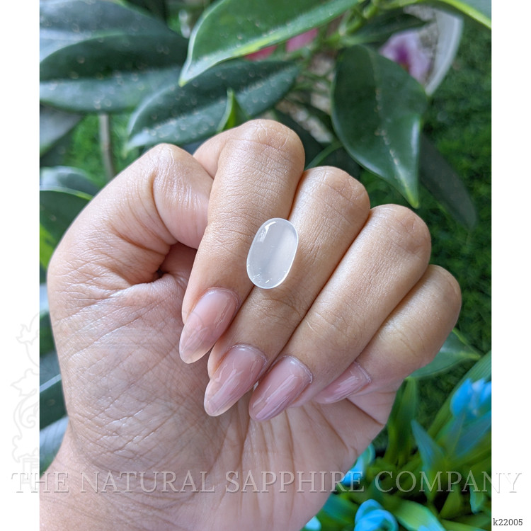 4.05 Ct. Cabochon Moonstone from Ceylon (Sri Lanka)