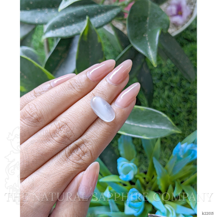 4.83 Ct. Cabochon Moonstone from Ceylon (Sri Lanka)