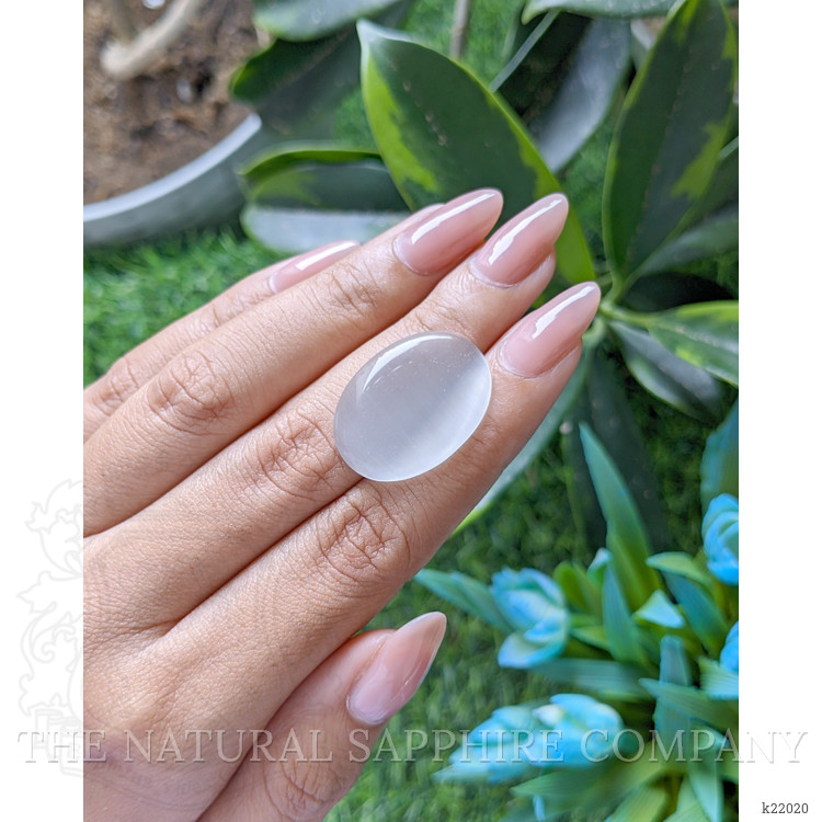 16.05 Ct. White Cabochon Moonstone from Ceylon (Sri Lanka)