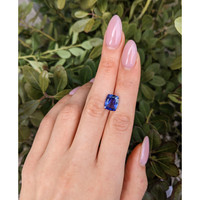 4.10 Ct. Tanzanite from Tanzania Life Style