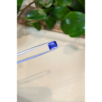 2.56 Ct. Tanzanite from Tanzania Life Style