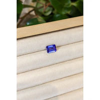2.56 Ct. Tanzanite from Tanzania Life Style