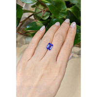 2.56 Ct. Tanzanite from Tanzania Life Style