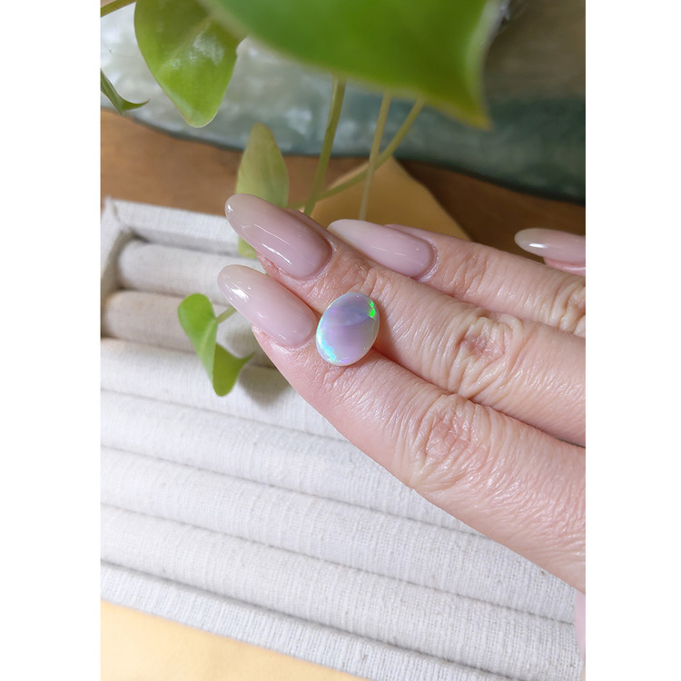 3.35 Ct. Cabochon Crystal/Jelly Opal from Australia