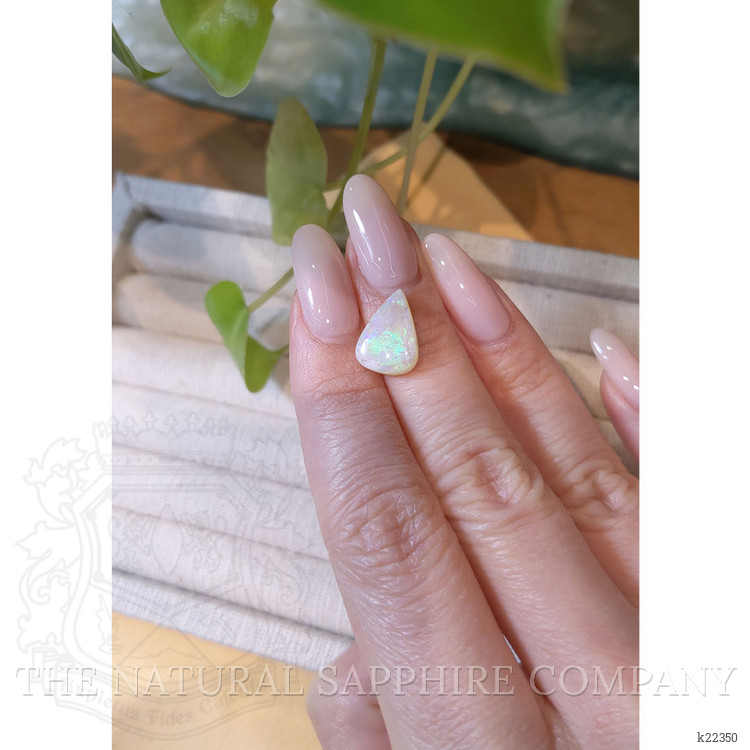 2.53 Ct. Cabochon Crystal/Jelly Opal from Australia