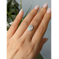 1.61 Ct. White Opal from Australia Life Style