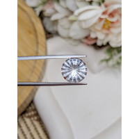 5.27 Ct. Quartz from Brazil Life Style