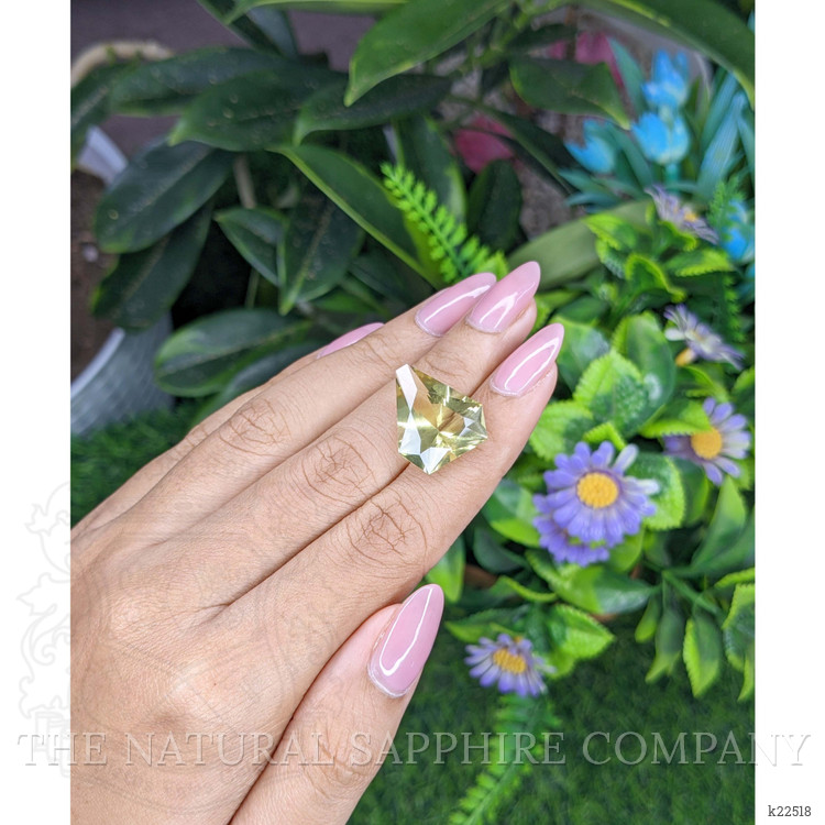 11.40 Ct. Lemon Quartz
