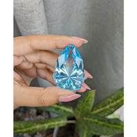146.99 Ct. Blue Topaz from Ceylon (Sri Lanka) Life Style