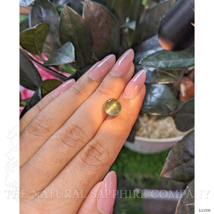 5.06 Ct. Cabochon Alexandrite from Ceylon (Sri Lanka)