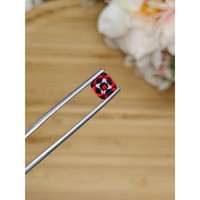 1.51 Ct. Garnet from Ceylon (Sri Lanka) Life Style