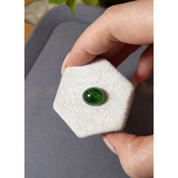 8.05 Ct. Cabochon Tsavorite Garnet from Tanzania Life Style