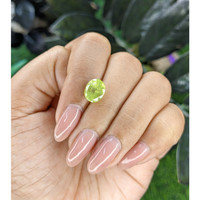 3.64 Ct. Green Chrysoberyl from Ceylon (Sri Lanka) Life Style
