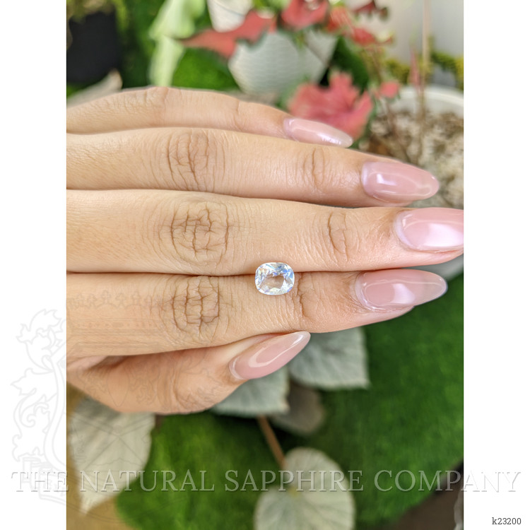 1.21 Ct. Moonstone from Ceylon (Sri Lanka)