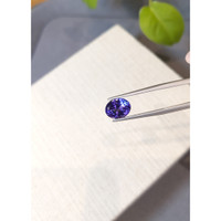 2.82 Ct. Violet Tanzanite from Tanzania Life Style