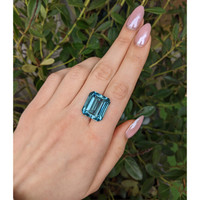 22.77 Ct. Blue Aquamarine from Brazil Life Style