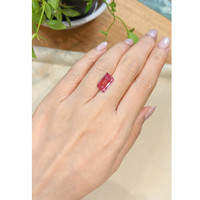 4.01 Ct. Pink Tourmaline from Mozambique Life Style