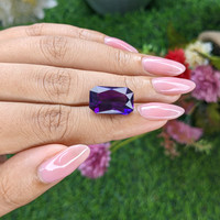 7.66 Ct. Purple Amethyst from Ceylon (Sri Lanka) Life Style