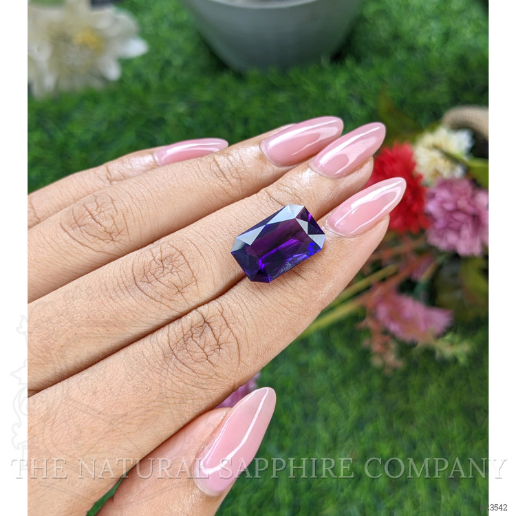 7.66 Ct. Purple Amethyst from Ceylon (Sri Lanka)